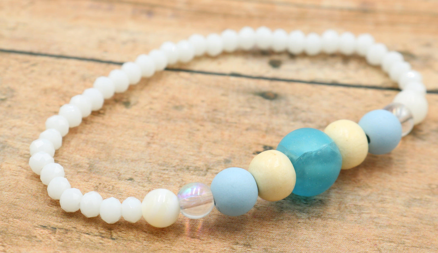 When the Sky Meets the Sea - Blue and White Spring Women's Glass Bead Stretch Bracelet - Monkeysmojo