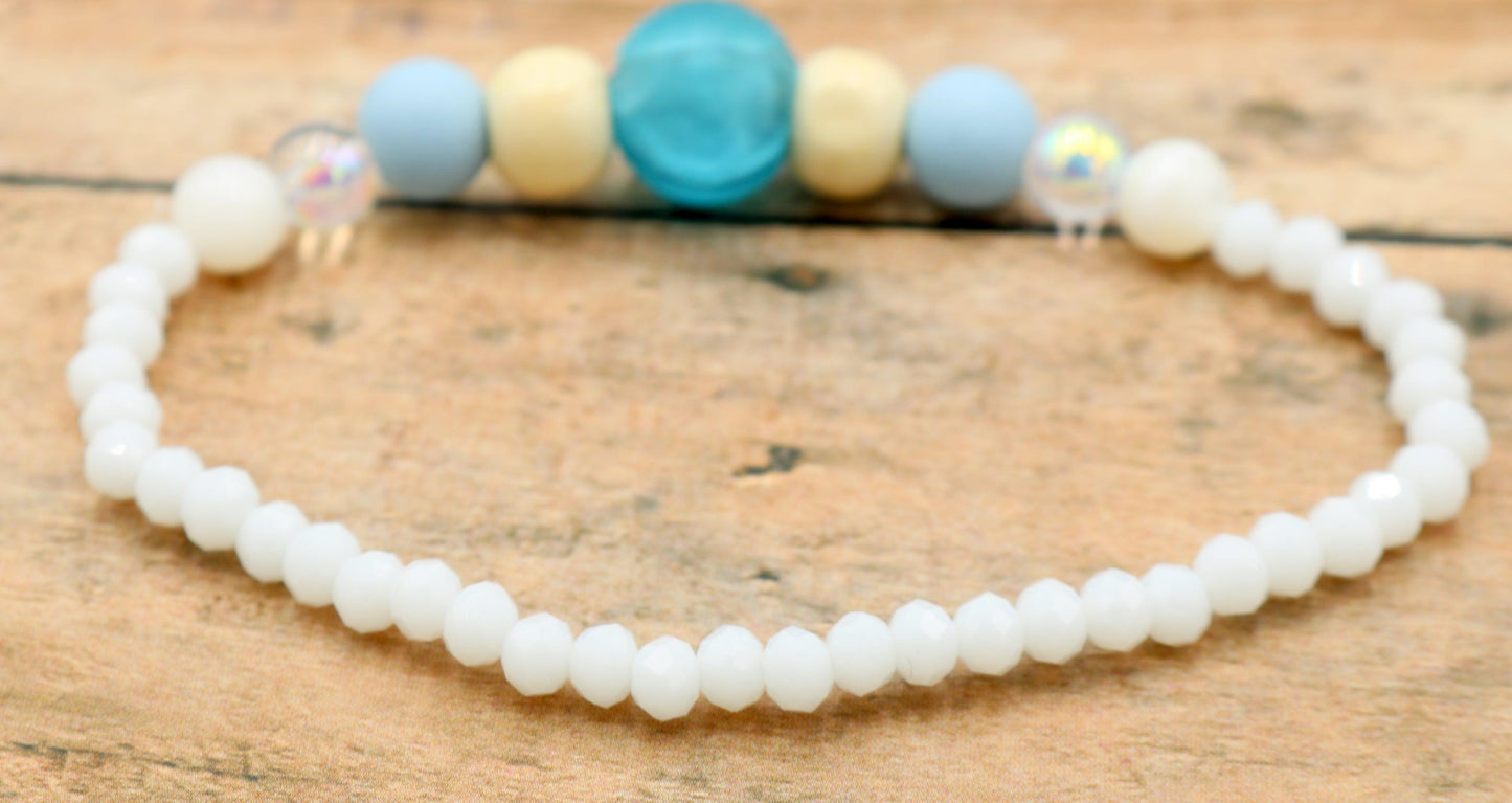 When the Sky Meets the Sea - Blue and White Spring Women's Glass Bead Stretch Bracelet - Monkeysmojo